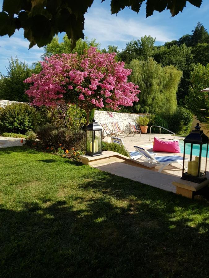 Sous Les Remparts Bed & Breakfast Solignac Dış mekan fotoğraf